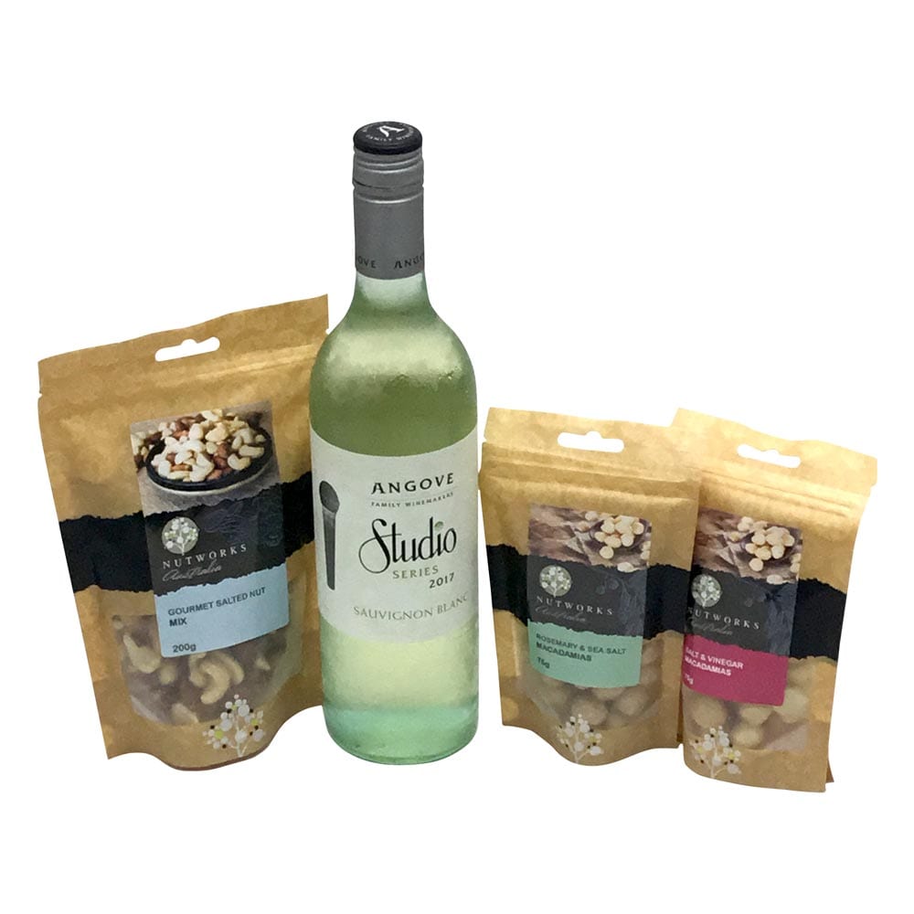 White Wine & Nuts Gift Basket Hampers to go