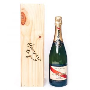 Gift hampers with Mumm Champagne